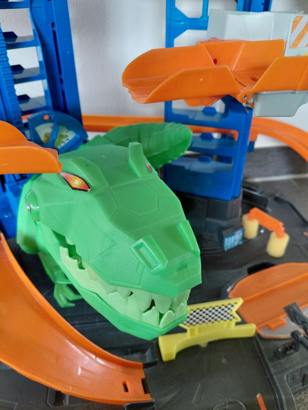 Hot Wheels Giocattoli: Hotwheels Ultimate garage – Usato da Renan BE venduto da Epicurien0017 1
