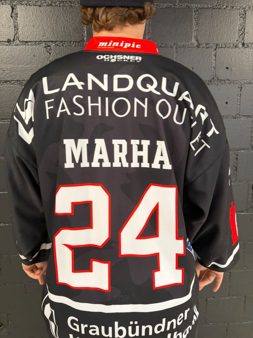 Original EHC Chur Heimtrikot Marha #24 Saison 2025/26 (Gebraucht) in ...