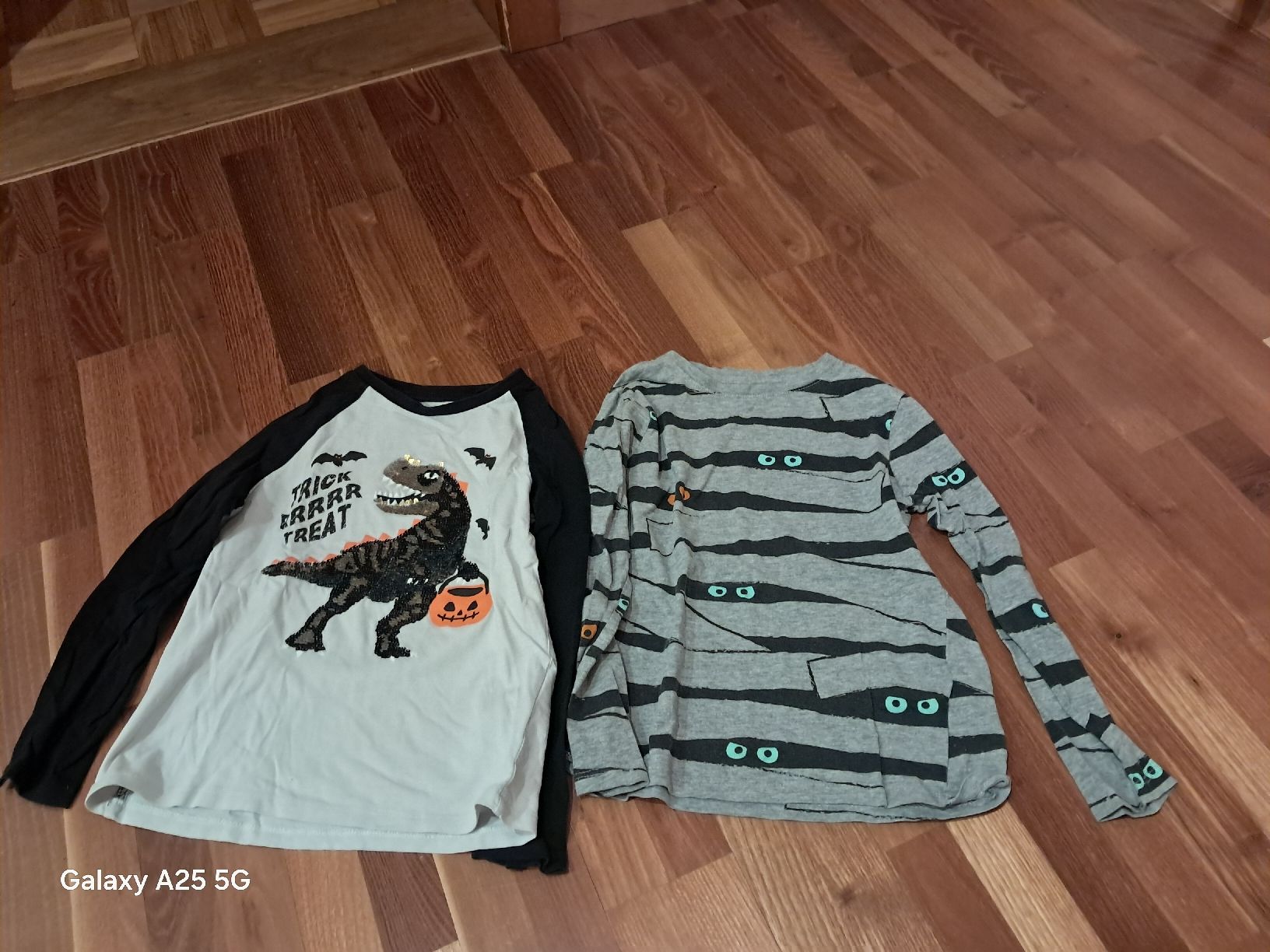 H&M Camicie, T-shirt & Polo: 2 t-shirts manche longue taille 122 – Usato da Ferpicloz venduto da Clicli014