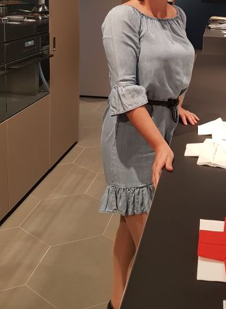 Jeanskleid Carmen-Stil Gr. 34 mit Volant