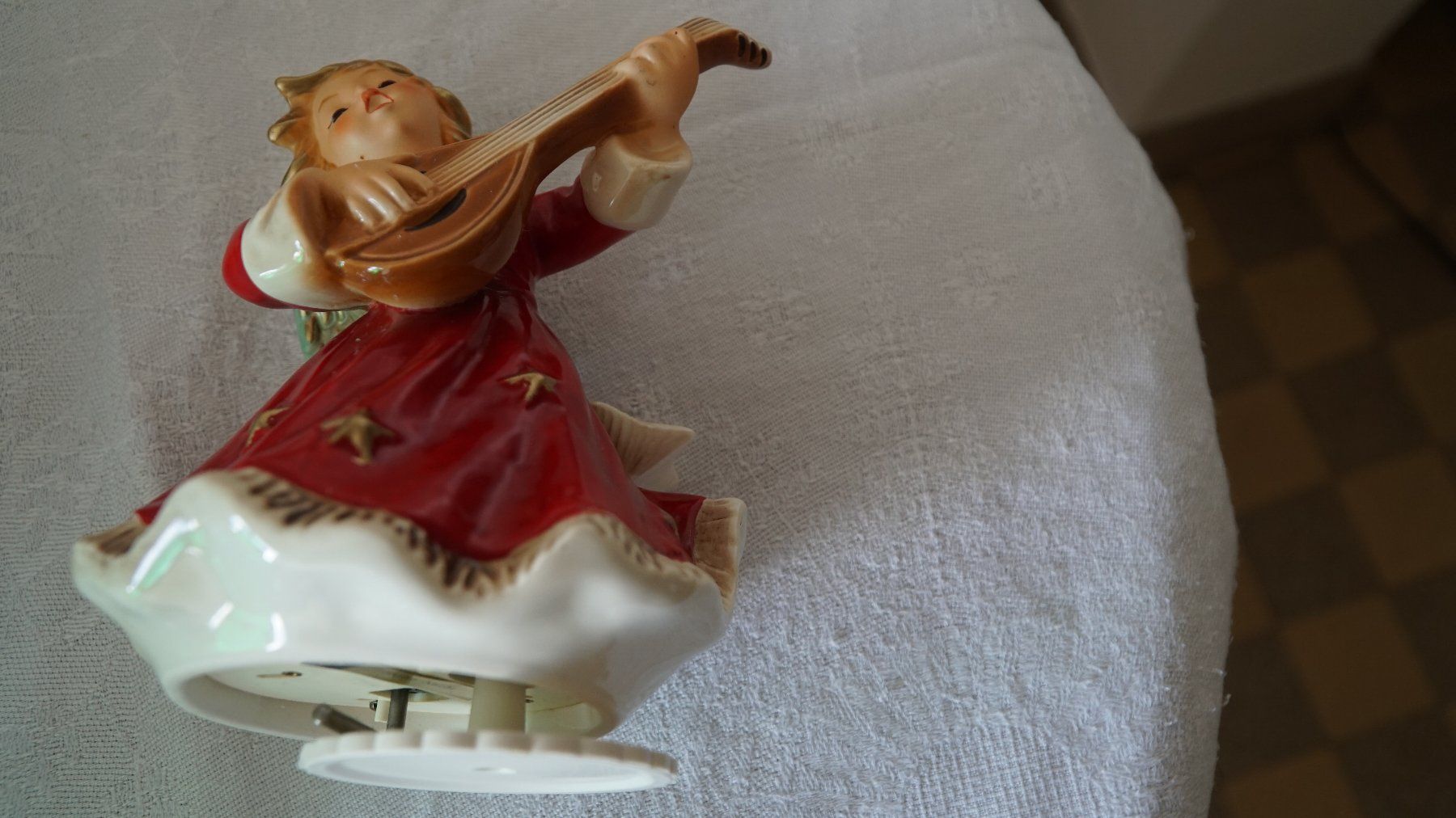 Statuette: Engel  Goebel Spieluhr – Usato da Bern venduto da Antikbatik 2