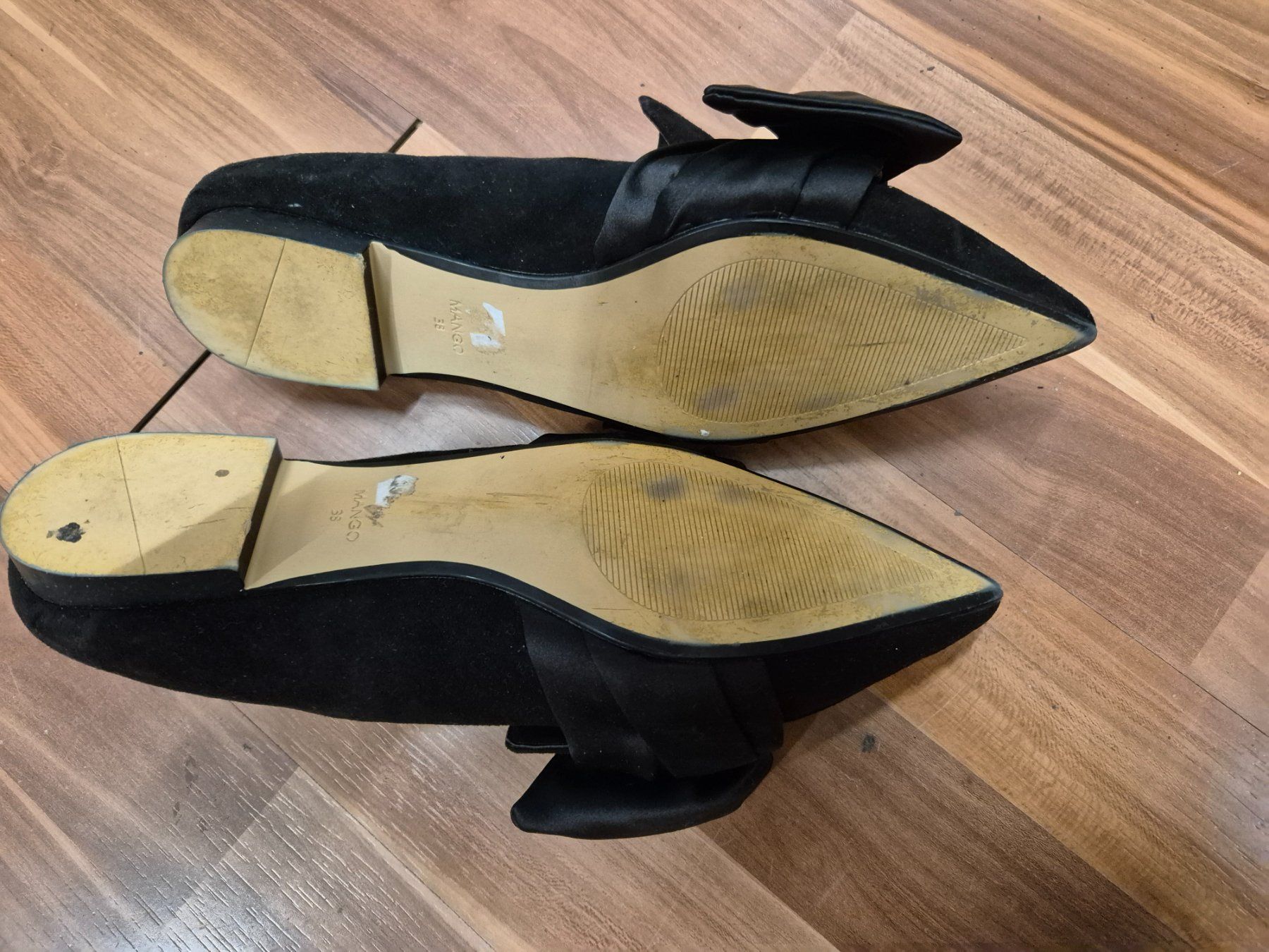 Chaussures femmes: 2 Damenschuhe Pumps gr 38 K38 – D'occasion à Schwarzenburg par Flamingo07 1