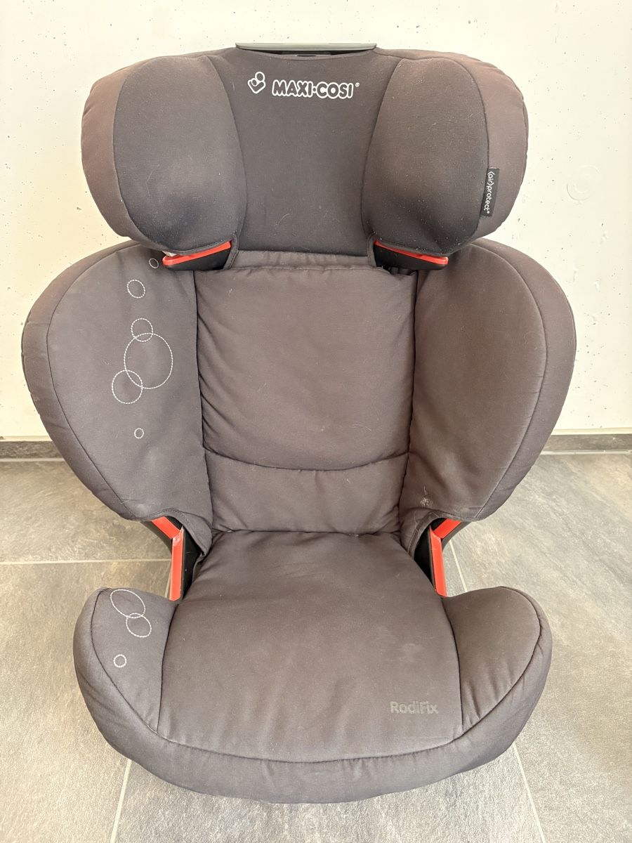 Maxi-Cosi Auto-Kindersitze: Kindersitz MaxiCosi – Gebraucht aus Wila von andrejos