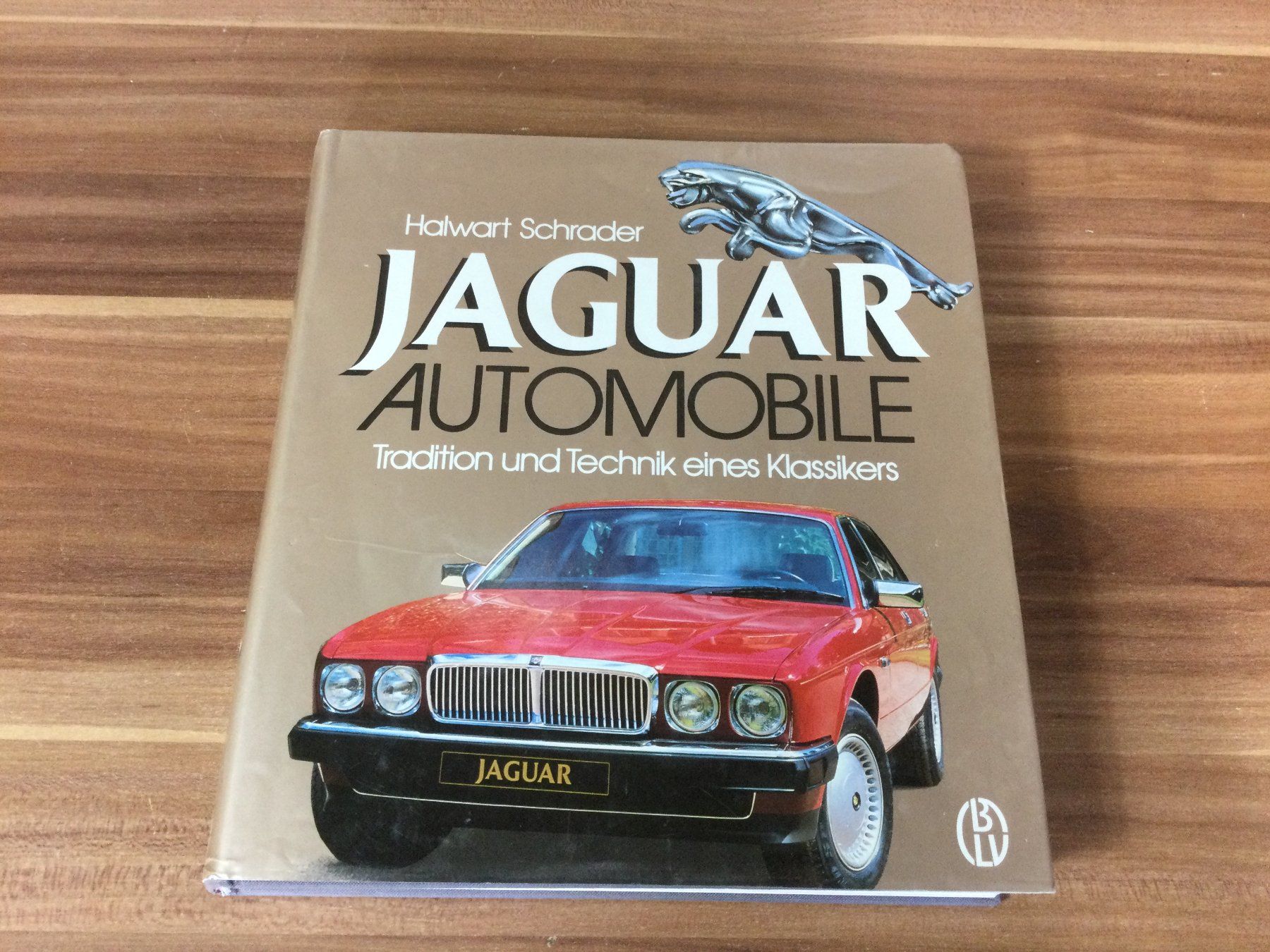 Jaguar Automobili: Jaguar Automobile Tradition und Technik eines Klassikers – Usato da Wangen SZ venduto da kuriosum12 2