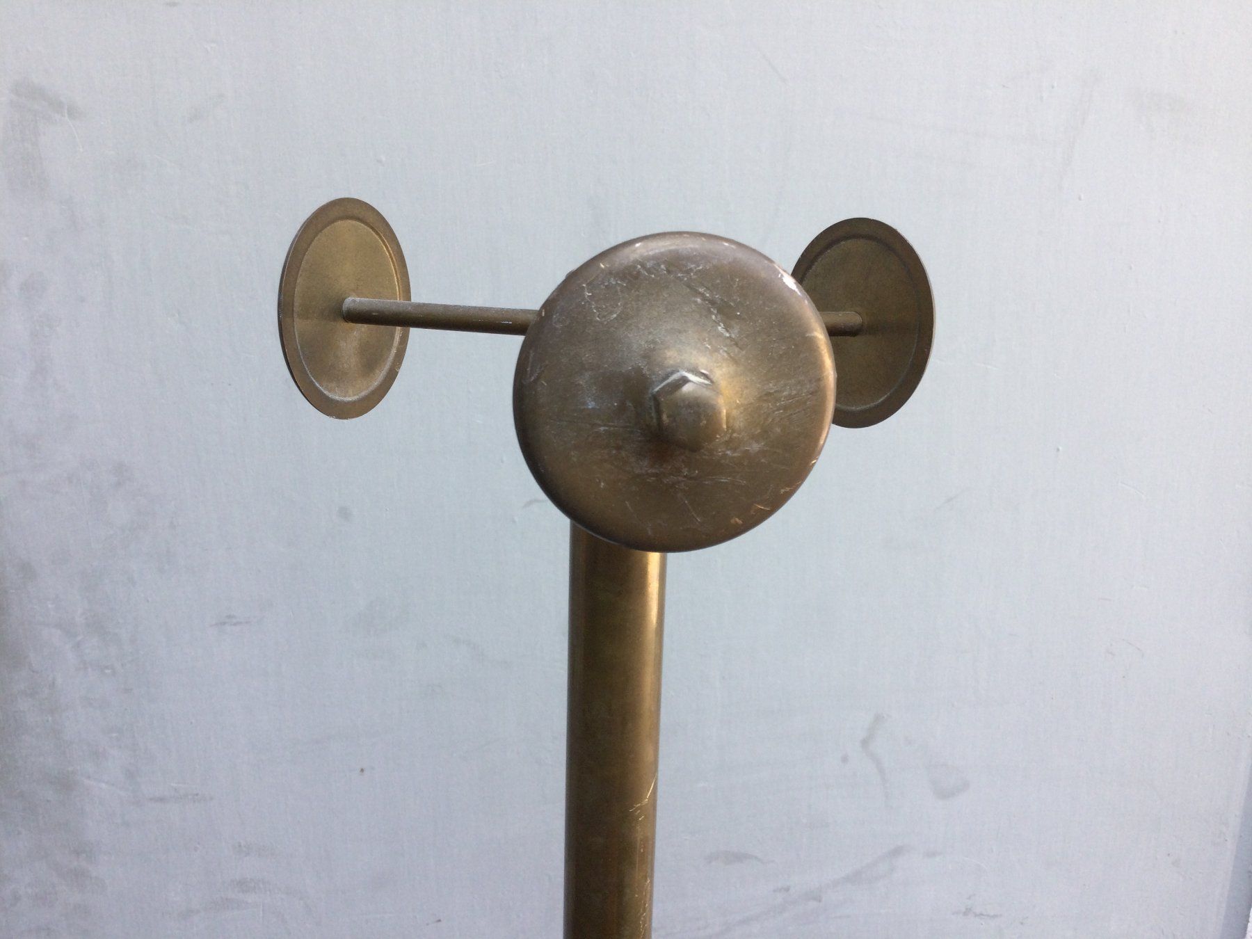Porte manteau: Art Deco Messing Garderobenständer Typ Sputnik – D'occasion à Wangen SZ par kuriosum12 2