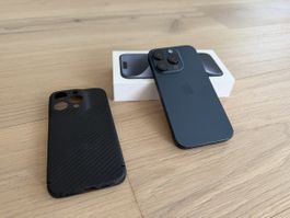 iPhone 15 Pro 256GB Blau Titan mit Carbonhülle