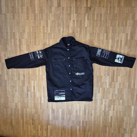 Veste noire streetwear de Zara