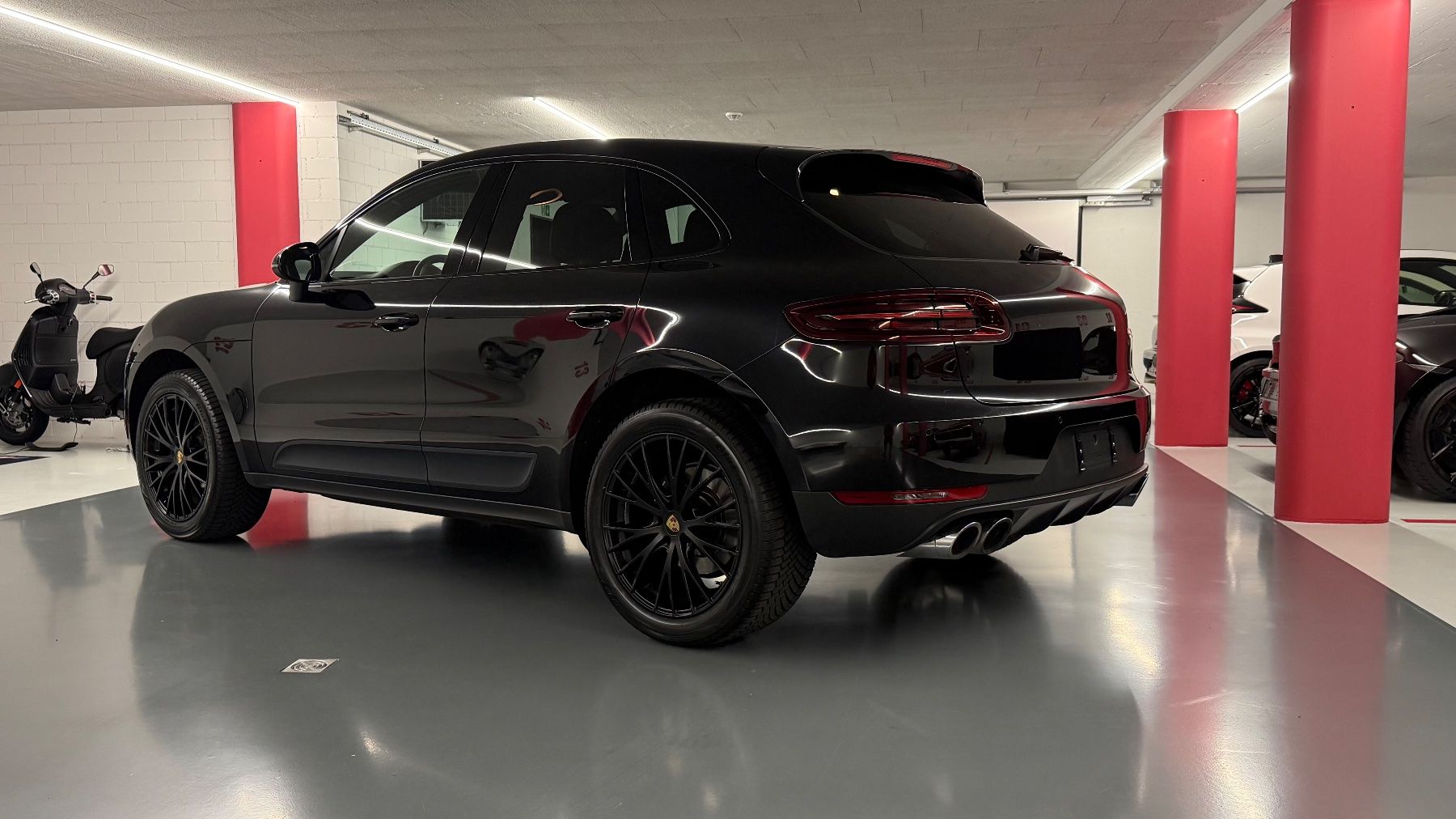 Porsche Automobili: Porsche Macan 2.0 Blackline – Usato da Steg im Tösstal venduto da Beckerbande 4