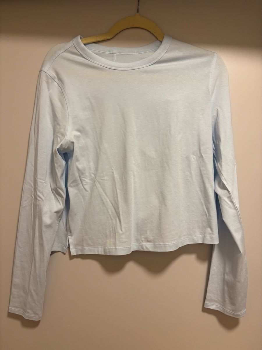 Lululemon Top: Lululemon Shirt – Usato da Jona venduto da mar_b5y2