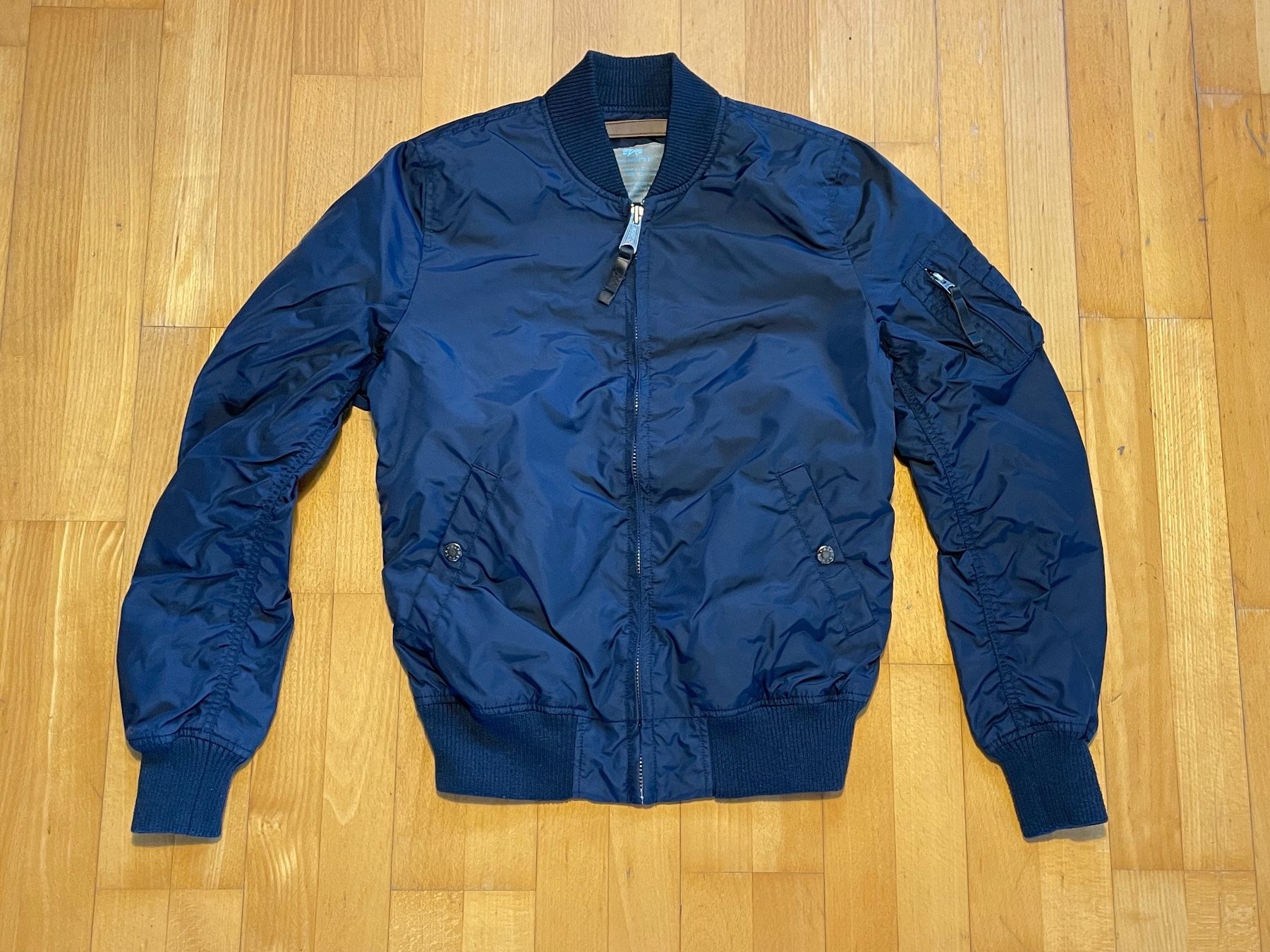 Alpha Industries Giacche: Bombers Alpha Industries Sz L – Usato da Zürich venduto da le_souk