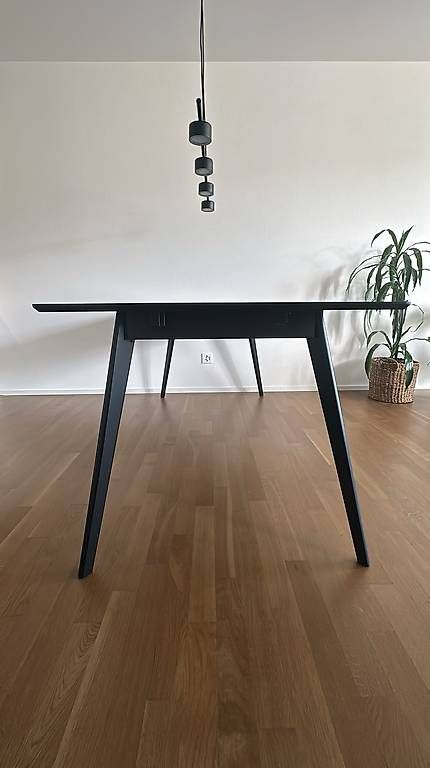 Tische: Esstisch Holz, schwarz – Gebraucht aus Emmen von ric_7plt 1