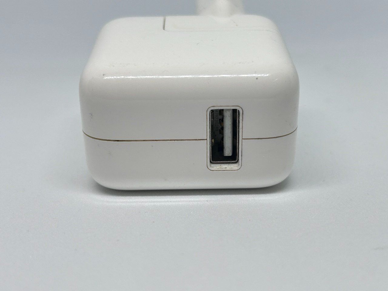 Apple Caricabatterie: Apple 10W USB Power Adapter originale (Modello A1357) – Usato da Giubiasco venduto da LorisVale 3