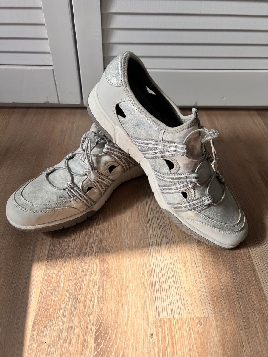 Scarpe da donna: Gosoft by Relife Schuhe, Gr. 41, Silber Optik – Usato da Flumenthal venduto da 19Frei.Wild93