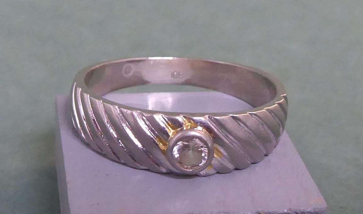 Ringe: Ring 800 Silber mit synthetischem Steinchen vor 1988 – Gebraucht aus Muri AG von silvermouse007 1