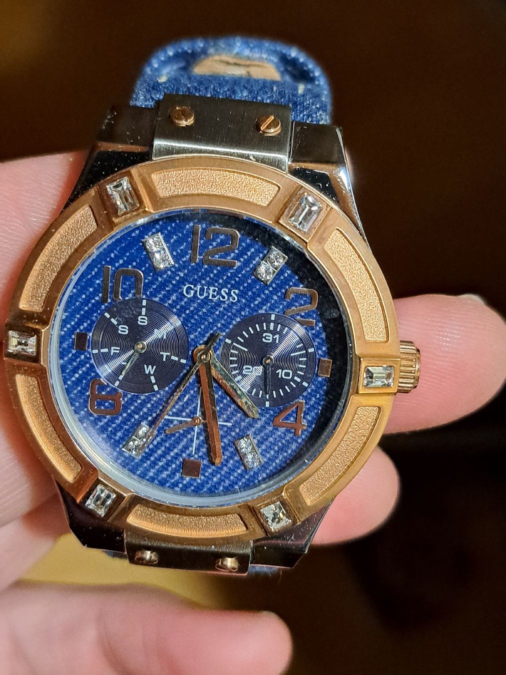 Guess Orologi: Guess Armbanduhr,  Jeans-Look,  – Usato da Kölliken venduto da Upcycling-by-Mc-TAM 1