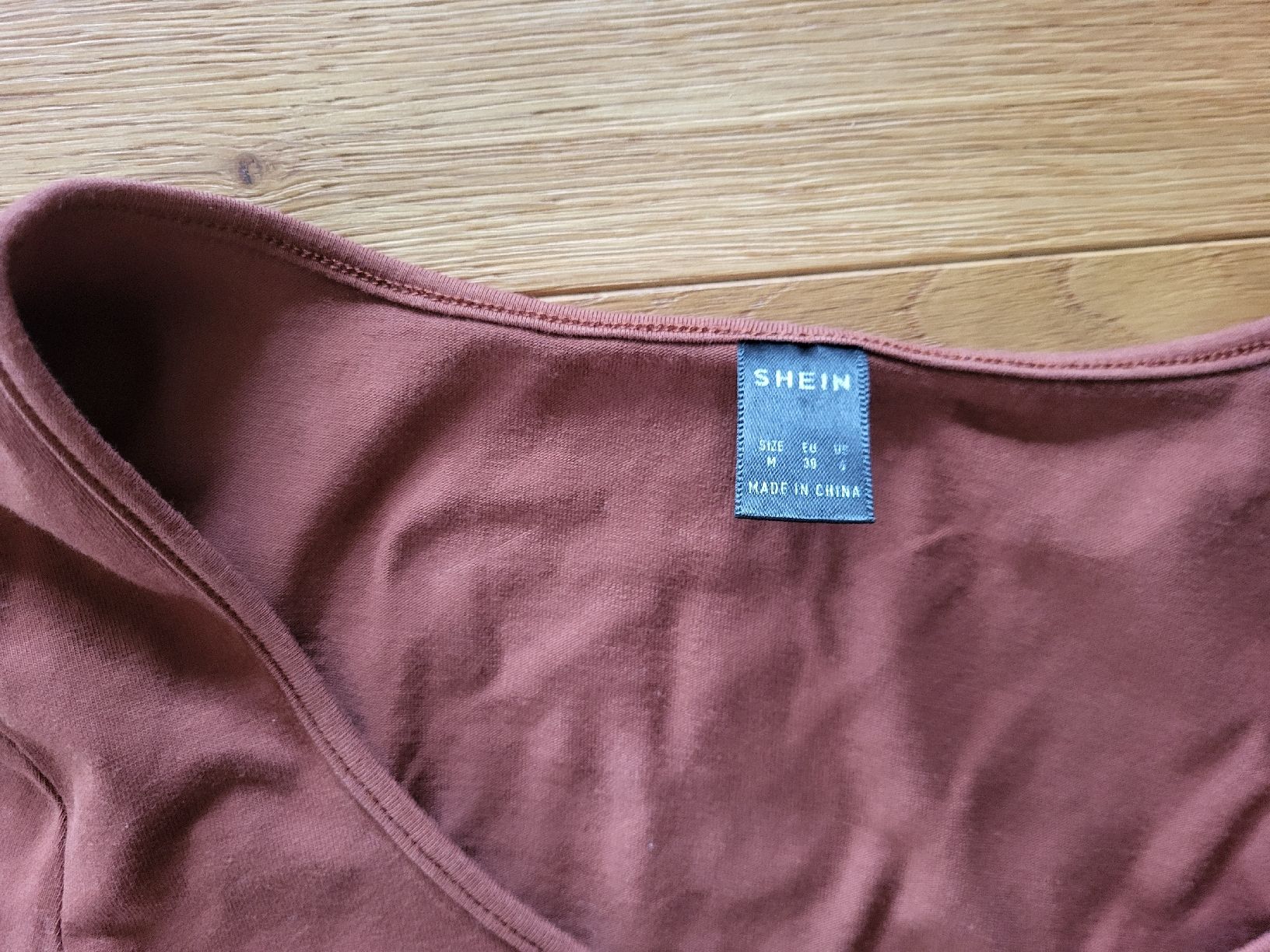 Shein Top: Top Shein M manches longues  – Usato da Courroux venduto da Belleange 1