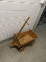 Holzwagen