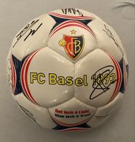 Exklusiver FC Basel 1893 Sammlerball mit 24 Unterschriften 