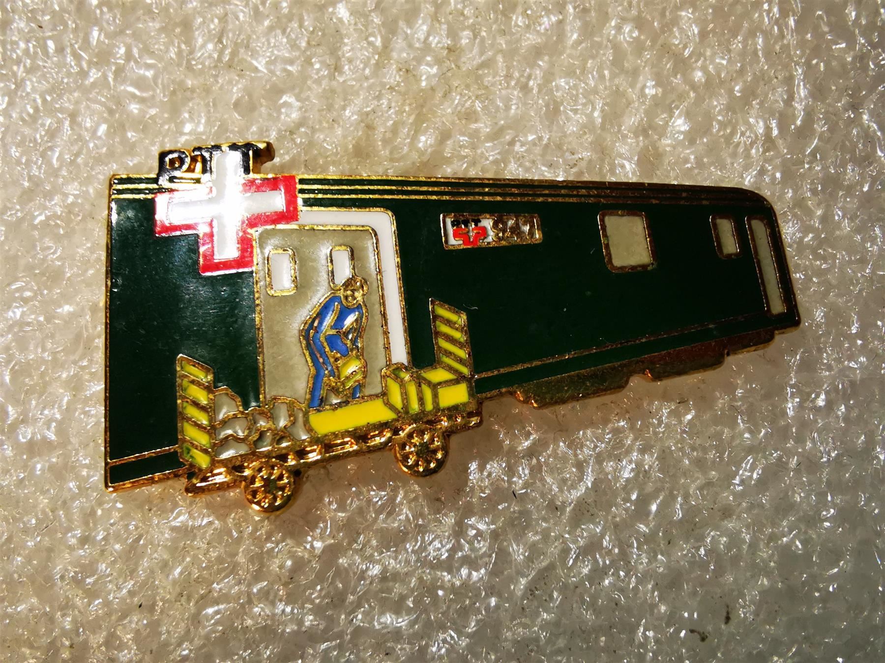 Placchette & Badge: Ansteckpin 275: Eisenbahn PTT Postwagen – Usato da Oppligen venduto da Pin-Fall-Shop