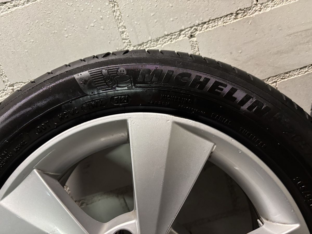Skoda Pneus & Kompletträder: SKODA  4 Komplette Räder + Reserverad 16 Zoll – Gebraucht aus Wil SG von stern1xst 4