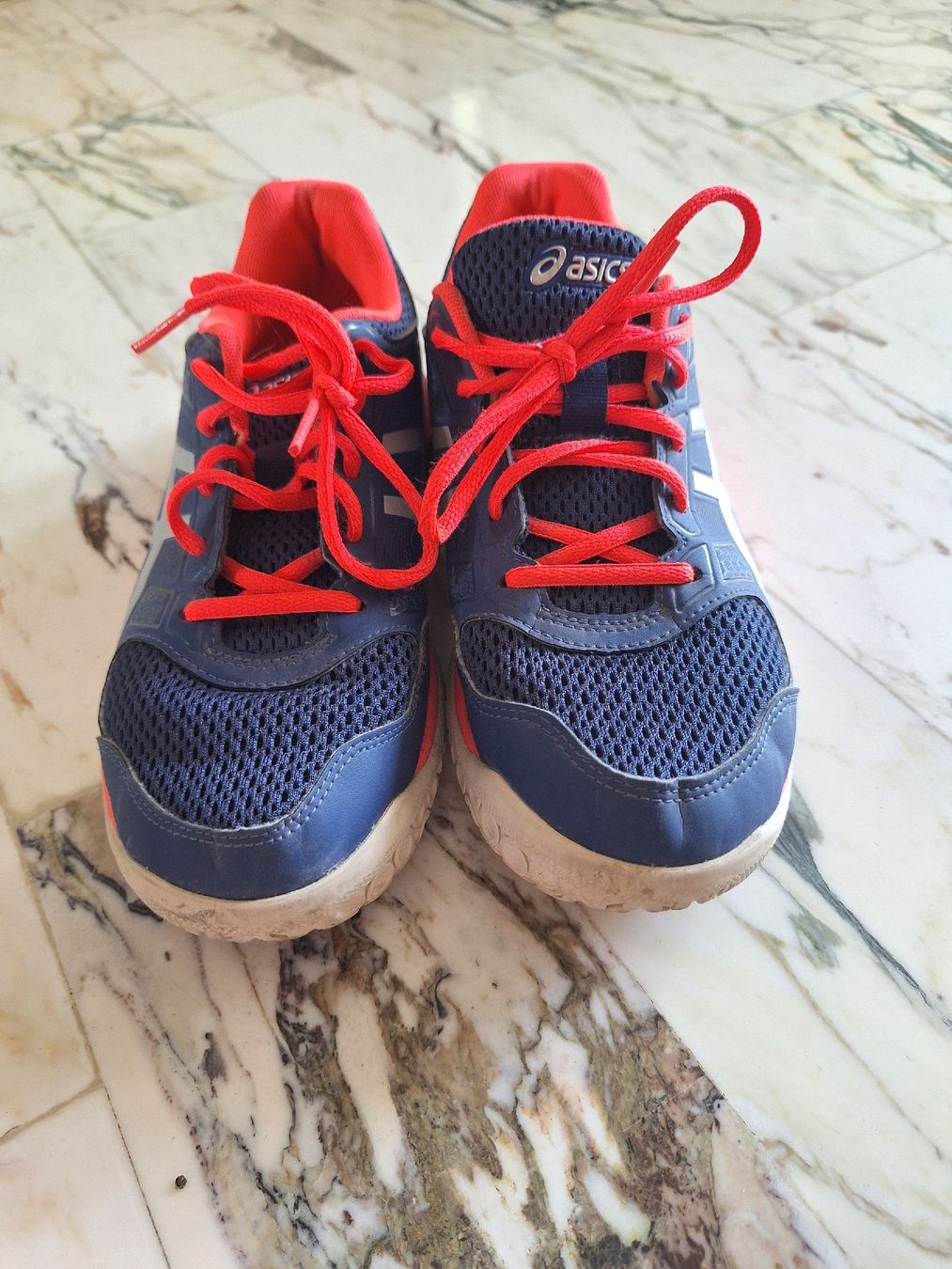 Asics Damenschuhe: Asics Gel-Rocket 9 Damen Grösse 37.5 – Gebraucht aus Sursee von Schuepbi 1