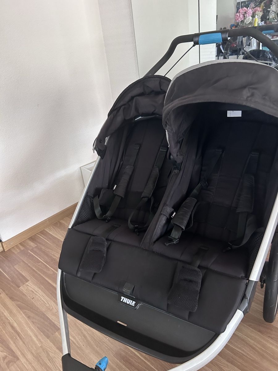 Thule Carrozzine: Top-Thule-Zwillings-Geschwisterwagen – Usato da Uster venduto da Pink.Pepsi 2