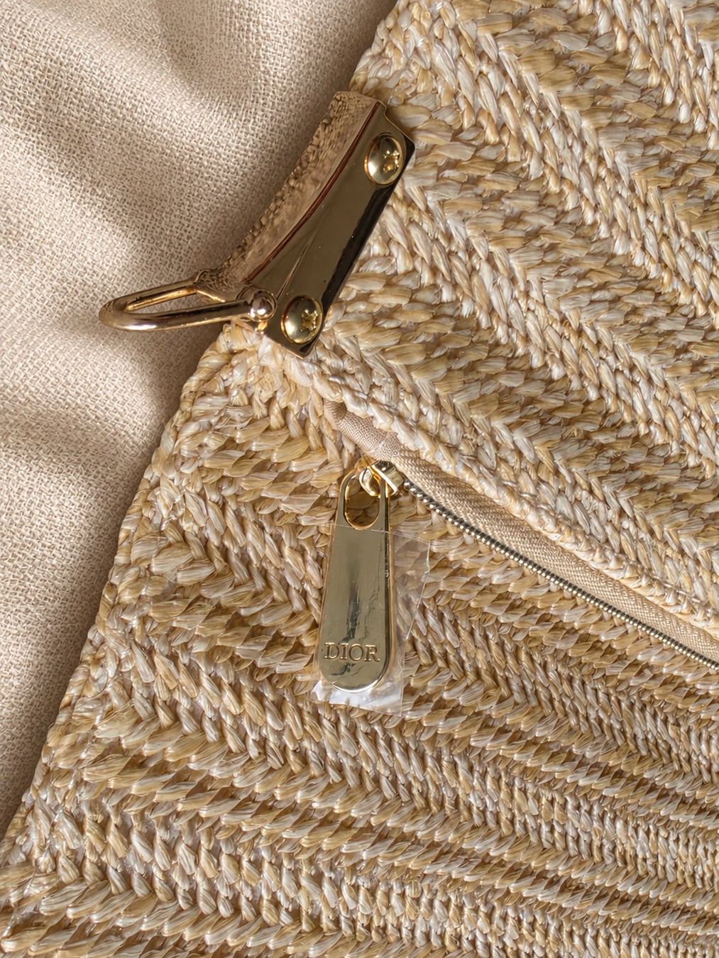 Dior Taschen für Damen: DIOR Raffia pouch with pearl strap and twilly – Neu und originalverpackt aus Oberriet SG von MJANE 2