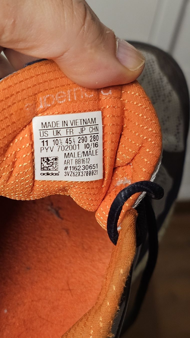 Adidas Scarpe da uomo: Adidas Laufschuhe in Grösse 45 – Usato da Fällanden venduto da salenale 3