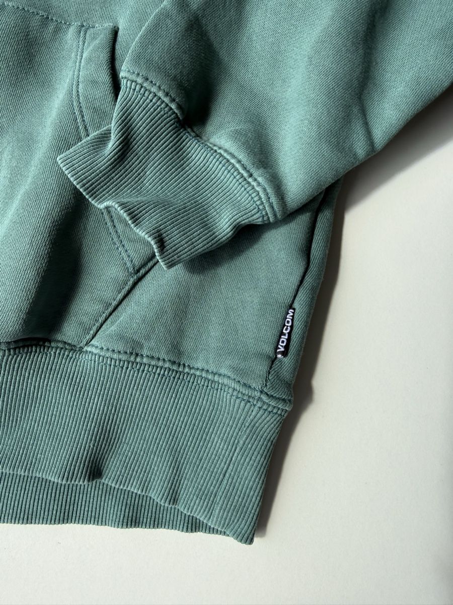 Pulls et sweat-shirts: Pull à capuche volcom – D'occasion à Courtételle par comtem 2