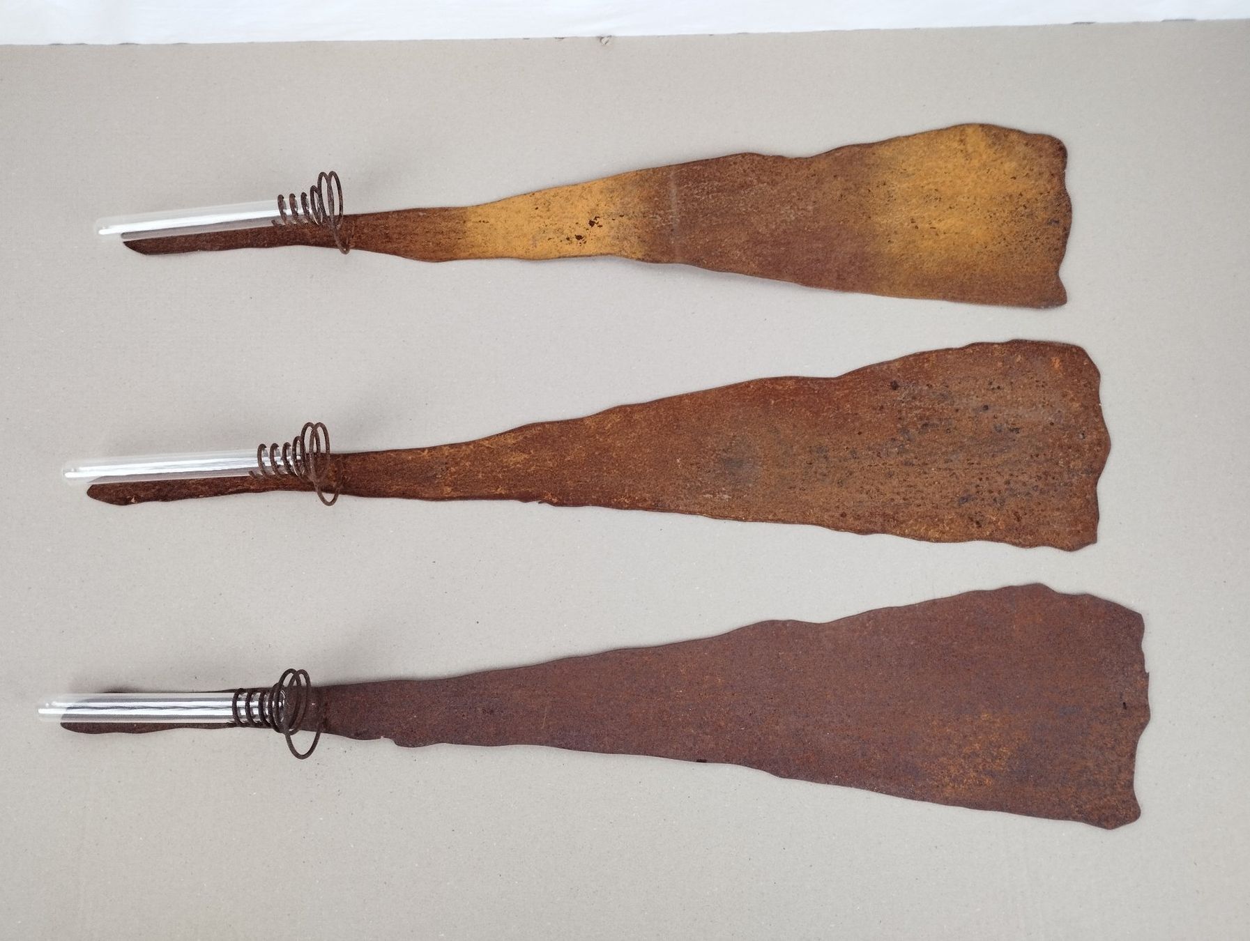 Alle Dekorationen: Wanddeko "Rost" mit Blumenglas 3 Stk. – Gebraucht aus Schübelbach von Restwert_Schubelbach