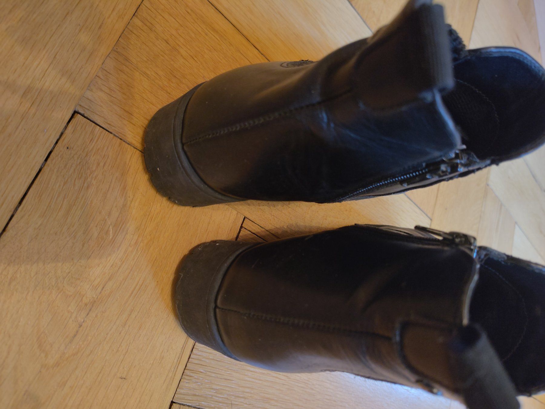 Damenschuhe: Stiefeletten – Gebraucht aus Bern von Linii 4