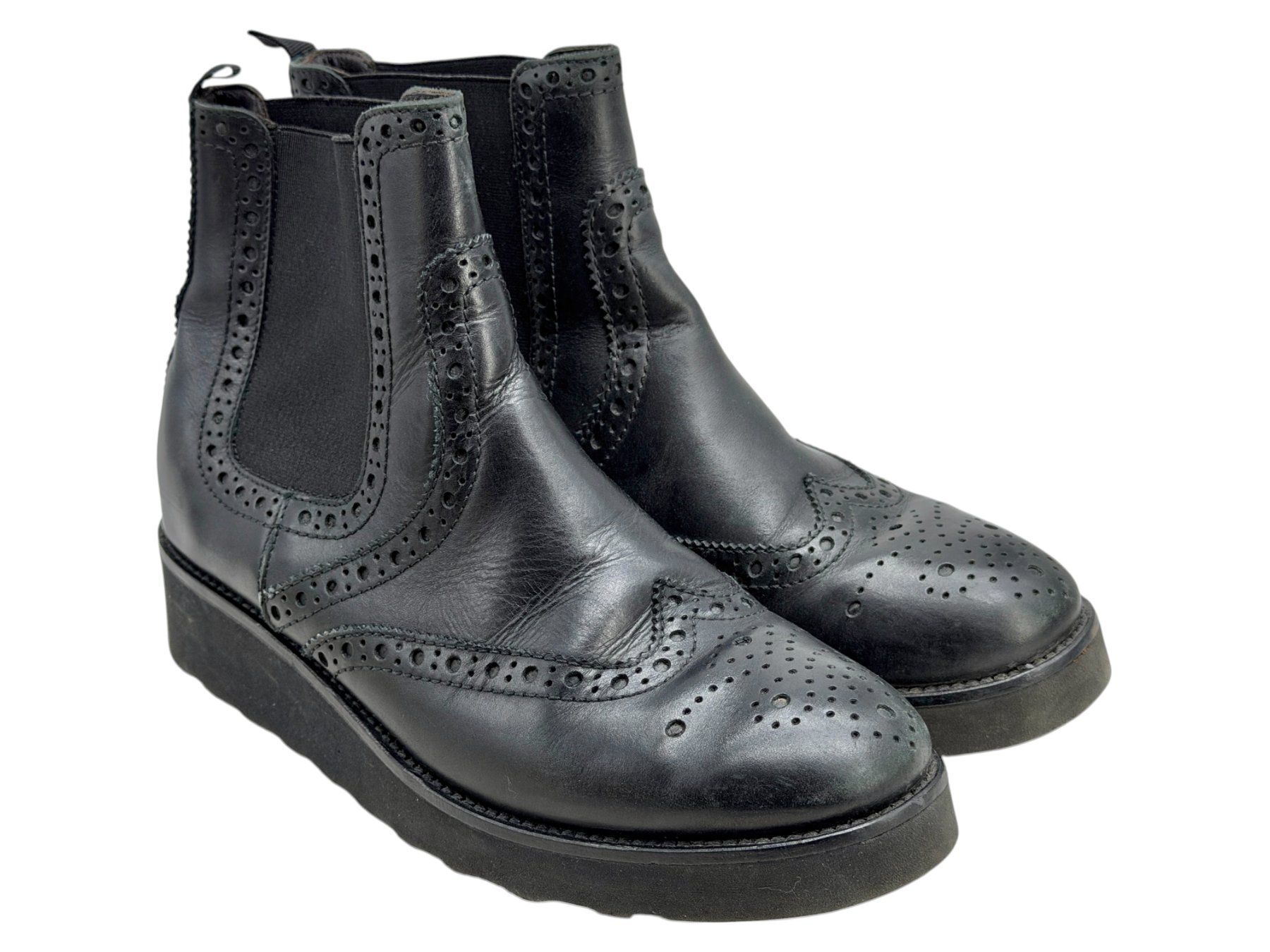 Navyboot Scarpe da donna: Bottines Navyboot noir cuir. Pointure 40 – Usato da Cossonay-Ville venduto da PatineDuTemps