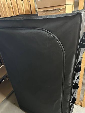 Mottenschrank für den Keller