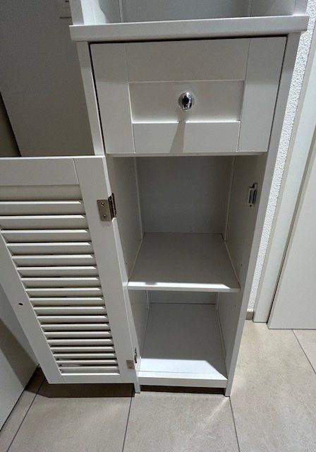 Armadi: Badezimmer-Hochschrank – Usato da Buch am Irchel venduto da 19HCD21 2