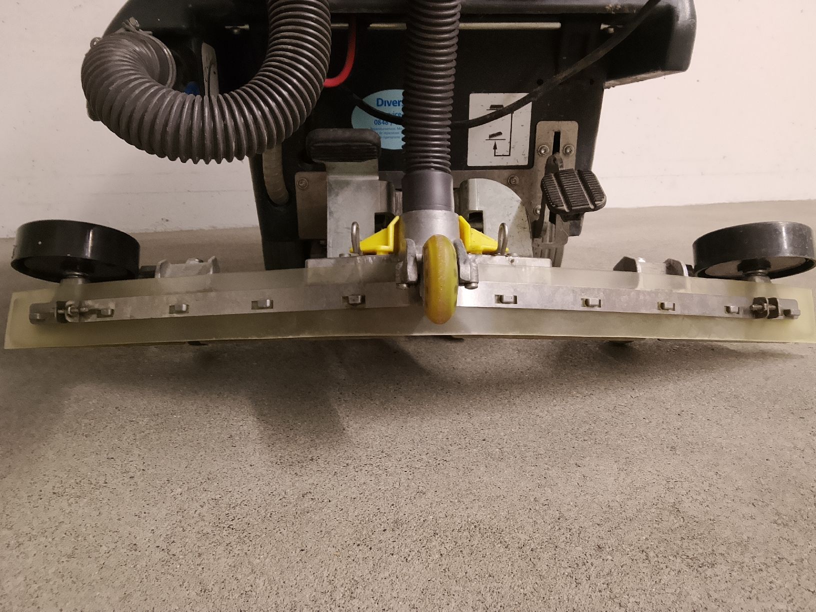Alle Maschinen:  scheuersaugmaschine taski swingo 455b – Gebraucht aus Wohlen AG von ang_xy8w 7