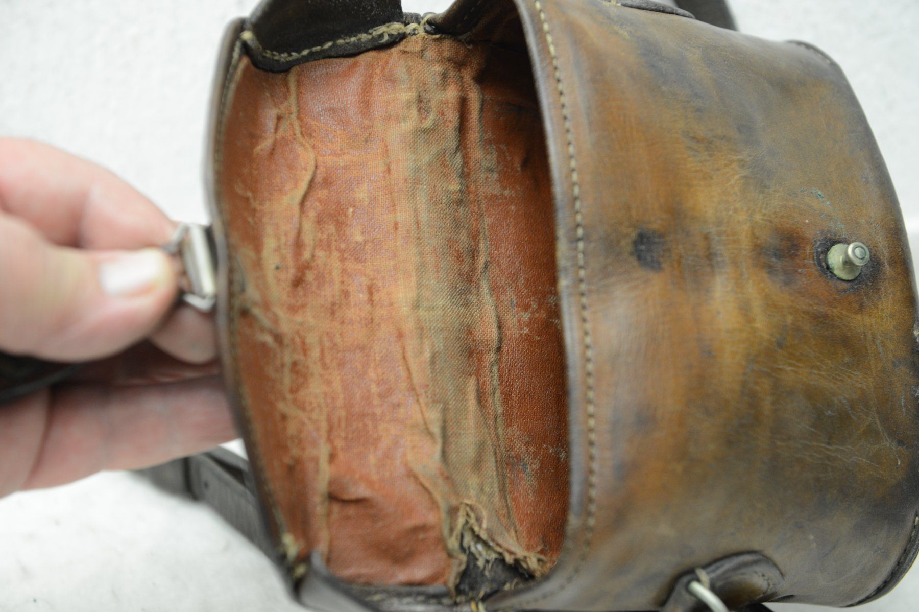 Borse: Schweizer Armee Leder Feldstecher Etui – Usato da Sachseln venduto da Smatsch54 6
