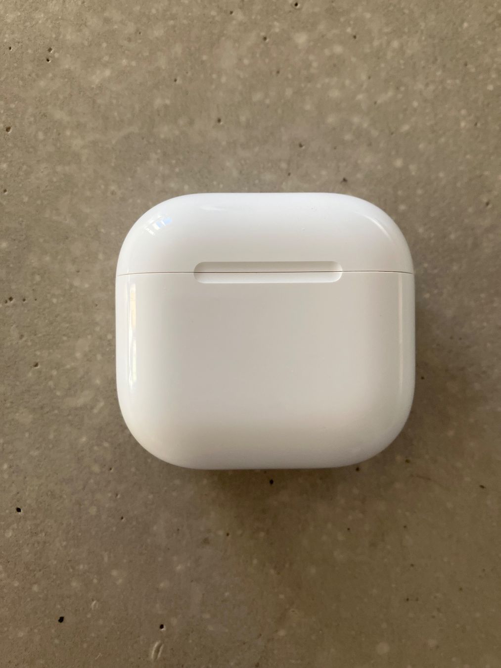 Apple Casques audio: APPLE Air Pods 4 – D'occasion à Lausanne par mr.v 1