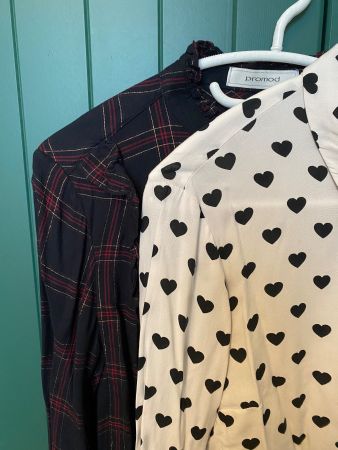 Lot de 2 chemisiers en viscose (taille S)