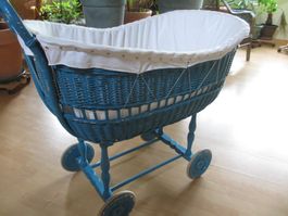 Vintage Puppenwagen / Stubenwagen, blau