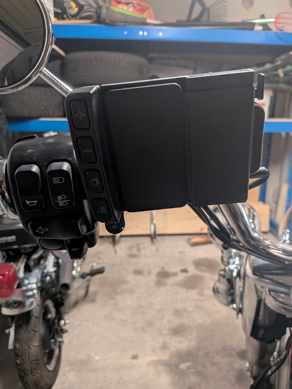 Navigatori: GPS BMW Navigator V – Usato da Vuadens venduto da AlainHarley 2