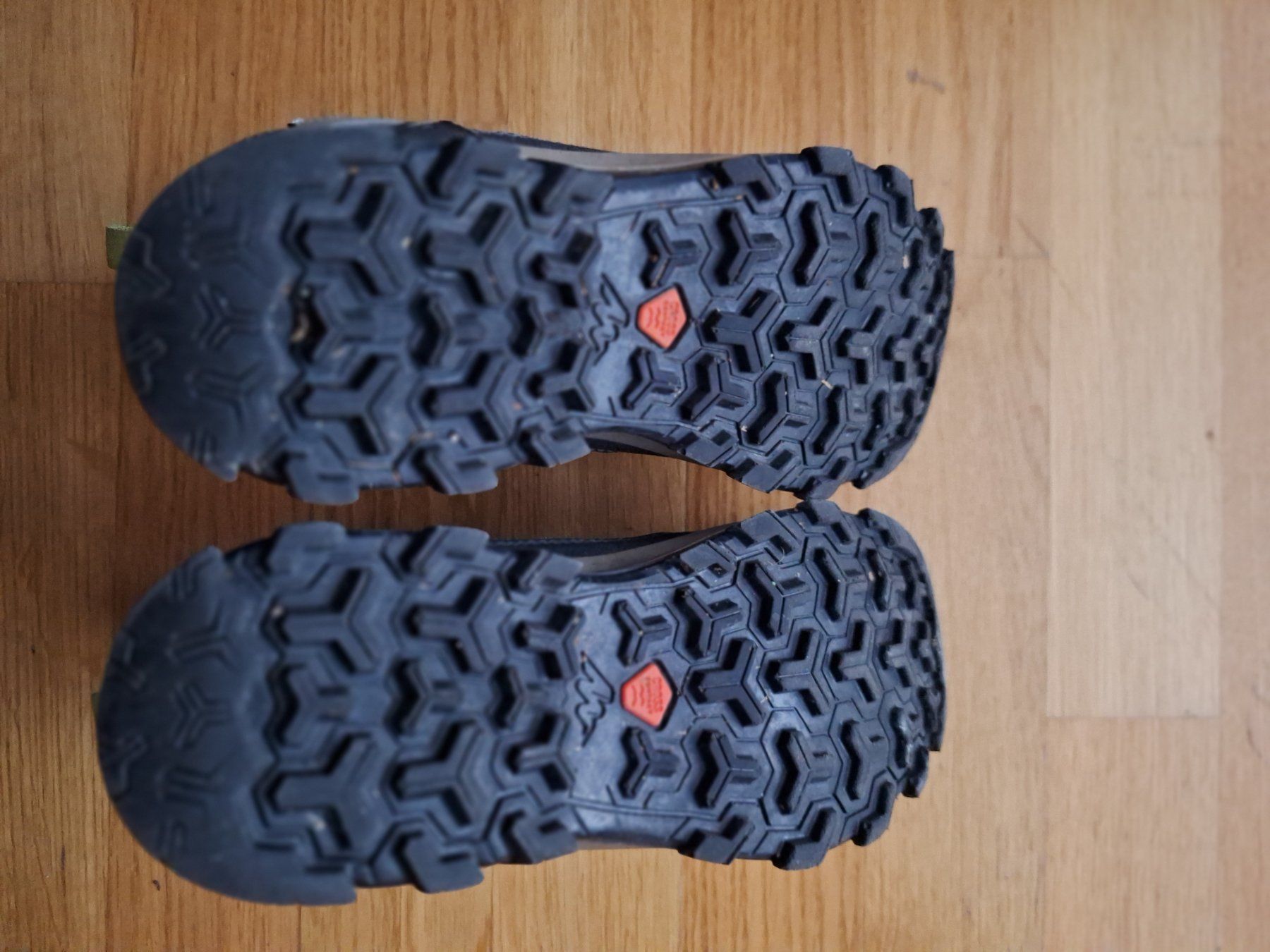 Decathlon Scarpe da uomo: Quechua Wanderschuhe Gr. 37 – Usato da Burgdorf venduto da W31S 2