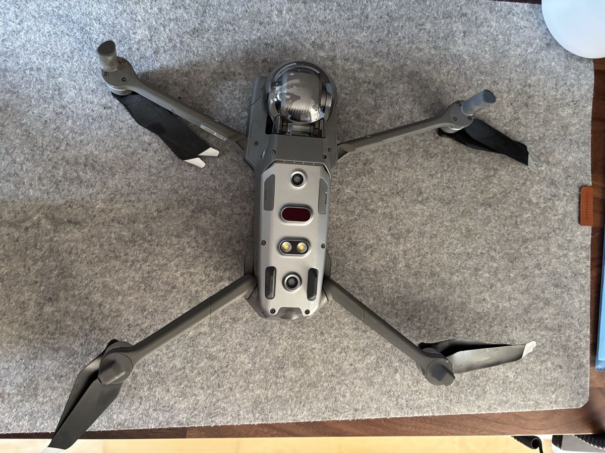DJI Videocamere: Dji Mavic 2 Pro – Usato da Zürich venduto da DoSch3 4