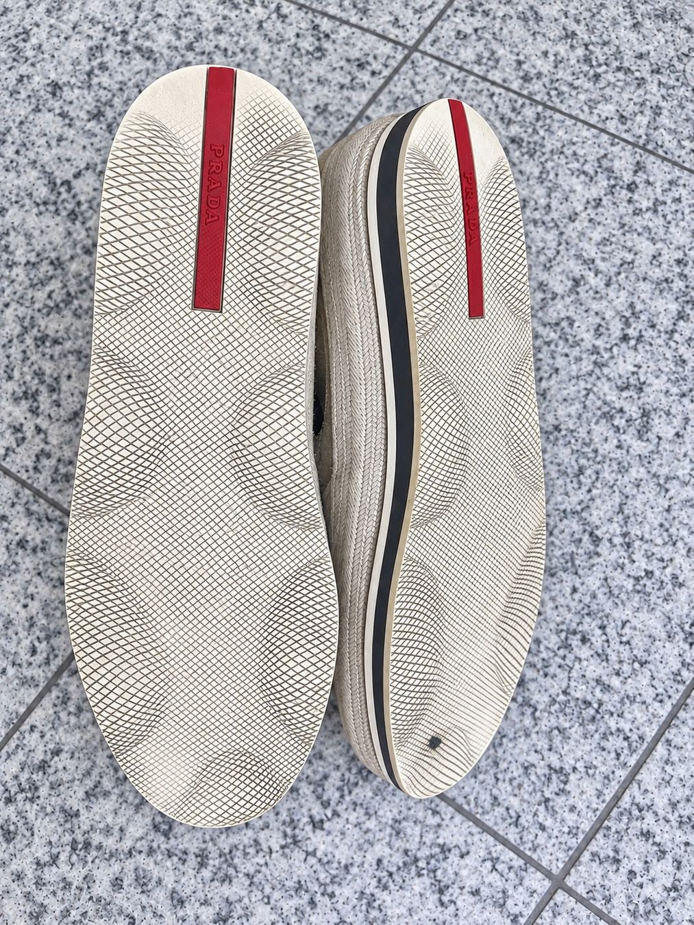 Prada Scarpe da donna: Prada Espadrilles Wildleder beige Grösse 37 gebraucht – Usato da Zürich venduto da Marta_atram 1