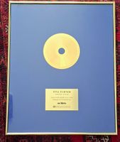 Originale Gold-Auszeichnung – Tina Turner "Foreign Affair" –