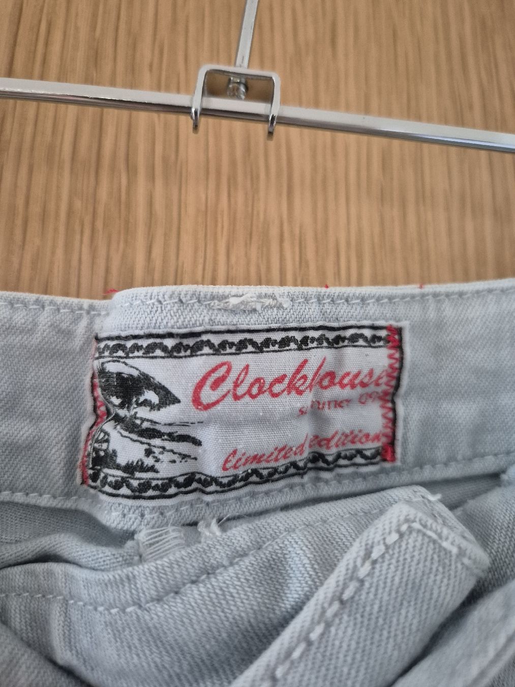 Jeans: Short Clockhouse bleu clair, taille 36, comme neuf! – Usato da Alle venduto da Fanny8952 1