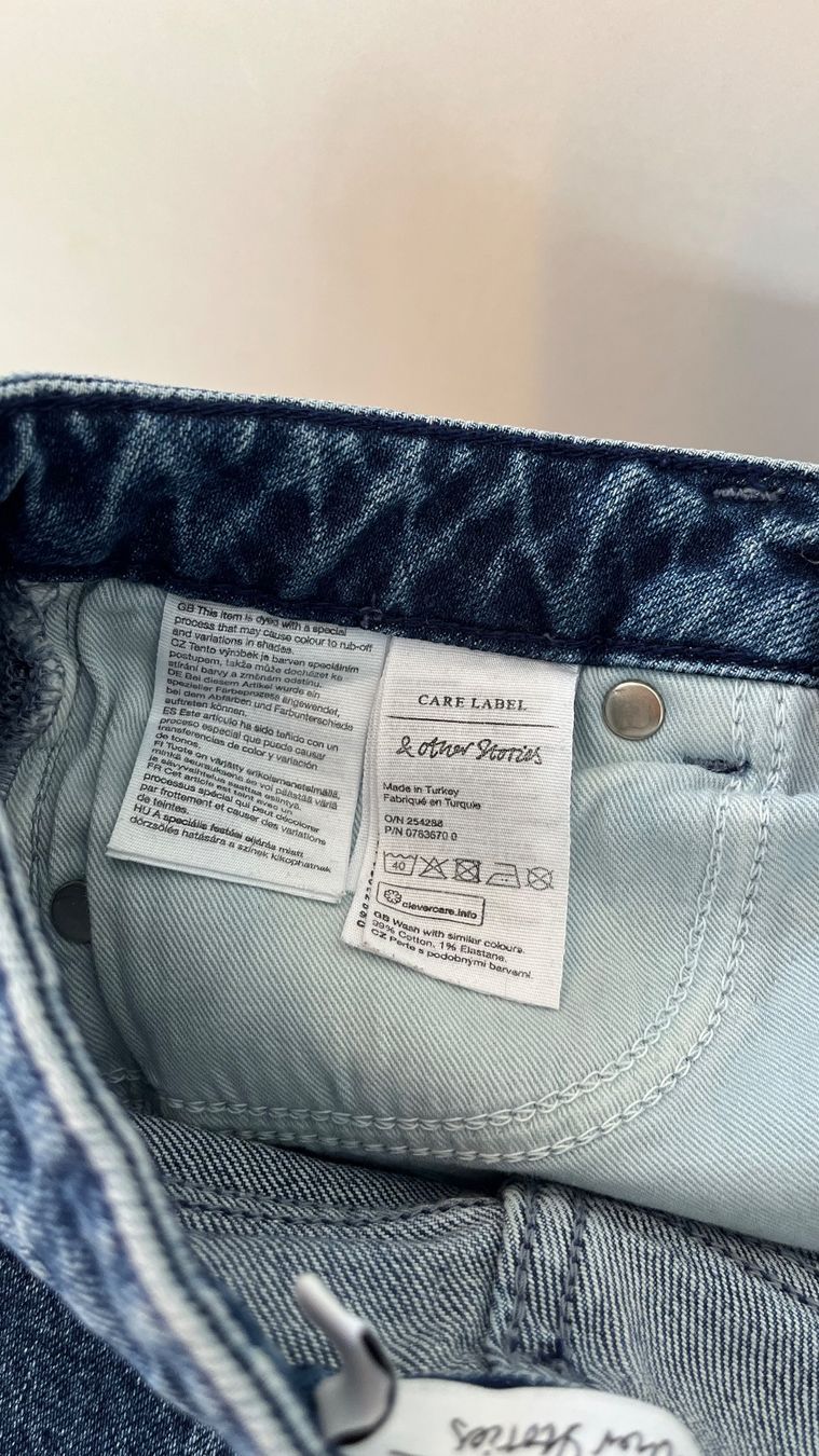 Other Stories Jeans: Straight Jeans &Other Stories – Gebraucht aus Küsnacht ZH von Floor1an 4