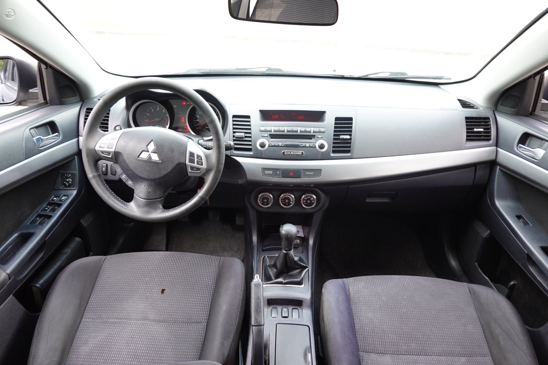 Mitsubishi Autos: Mitsubishi Lancer Sportback 1.8 – D'occasion à Denges par titi613 5