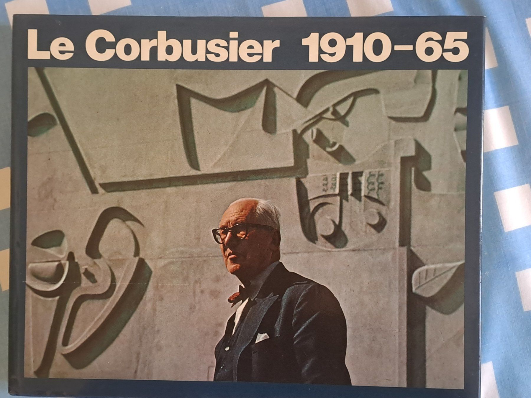 Bücher: Le Corbusier 1910-65 – Gebraucht aus LAUSANNE von KWEW