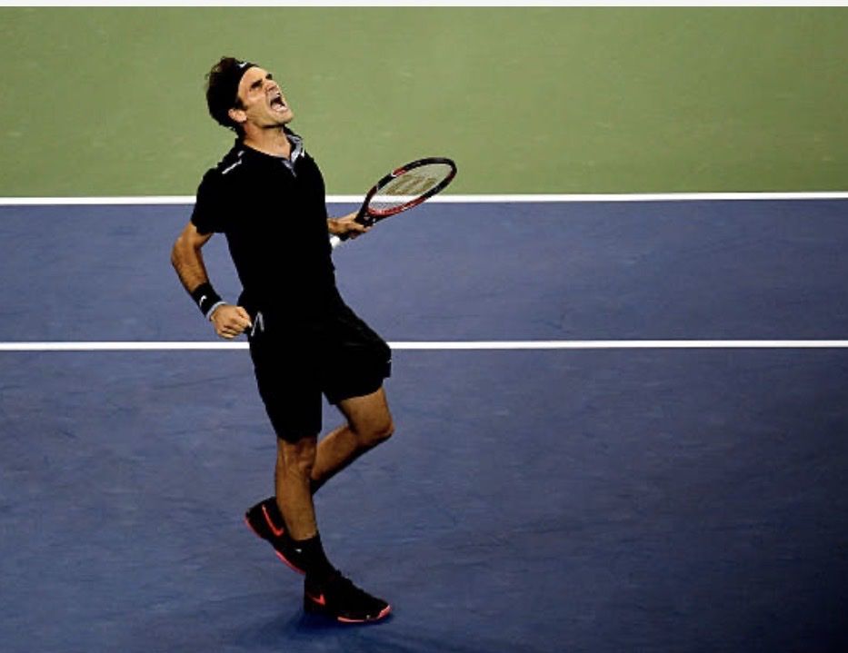 Nike Polo-Shirts: Roger Federer Nike Polo Shirt schwarz oder rot, Top Zustand! – Gebraucht aus Freienstein von Golfbueb 2