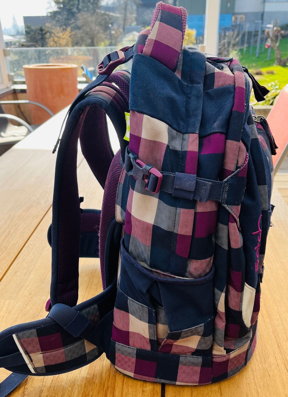 Satch Borse & Zaini: Schulrucksack inkl. Regenschutz Satch, Mädchen, kariert – Usato da Beinwil am See venduto da Fgrisch 1